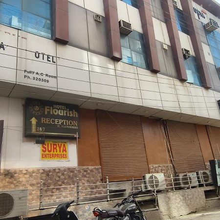 Surya Hotel Sirsa Exteriér fotografie