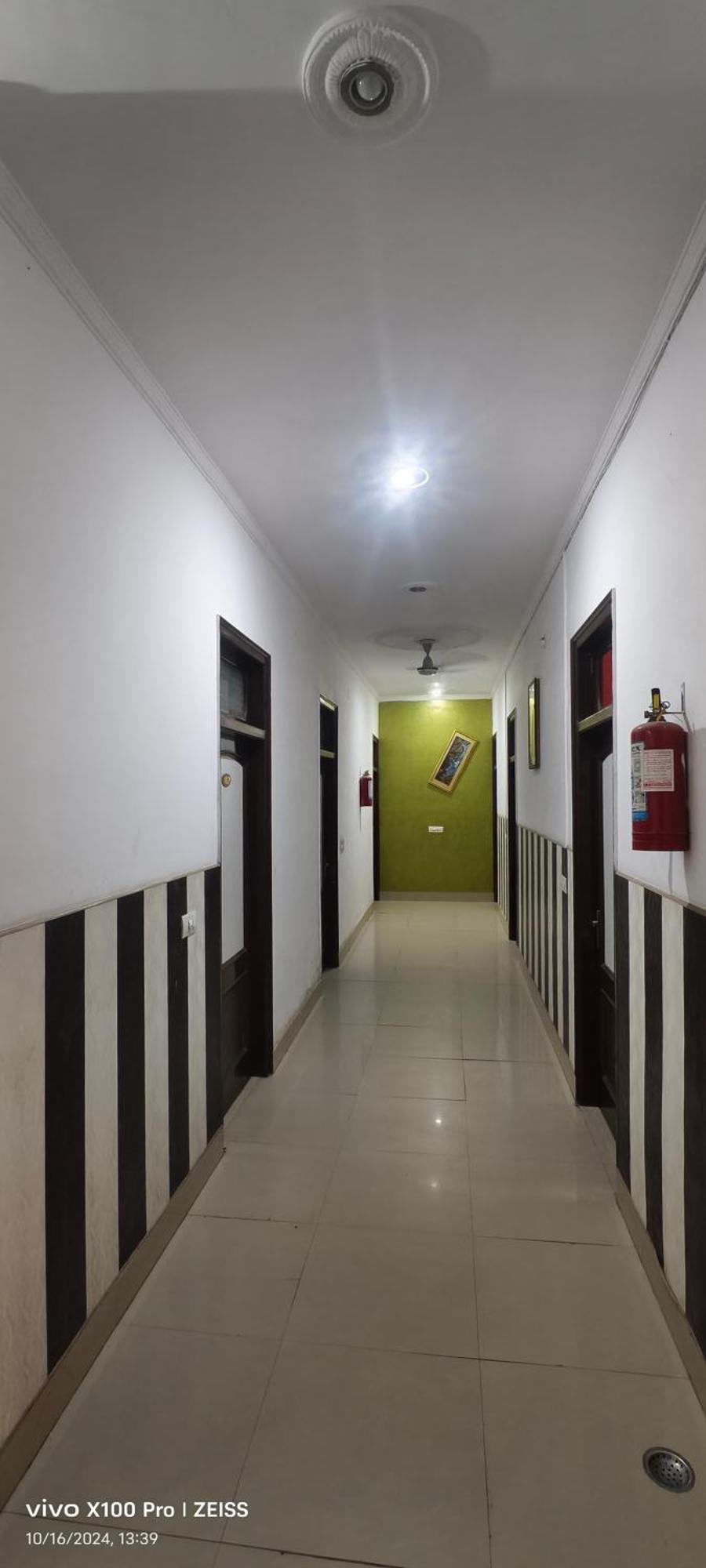 Surya Hotel Sirsa Exteriér fotografie